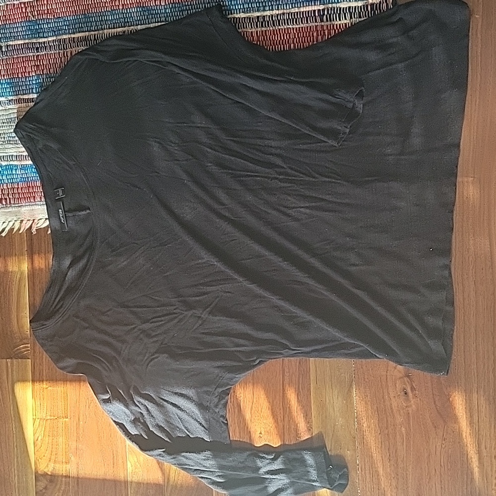 Black 3/4 sleeve top
